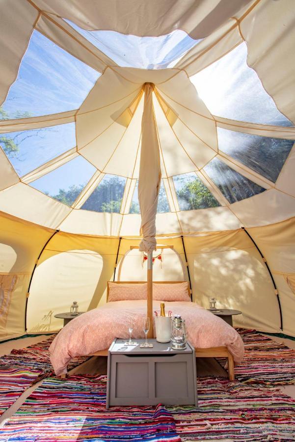 Lloyds Meadow Glamping Hotell Chester Eksteriør bilde