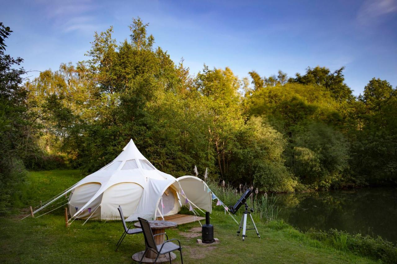 Lloyds Meadow Glamping Hotell Chester Eksteriør bilde